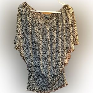 Papillon blouse floral pattern grey and black size L with butterfly sleeves